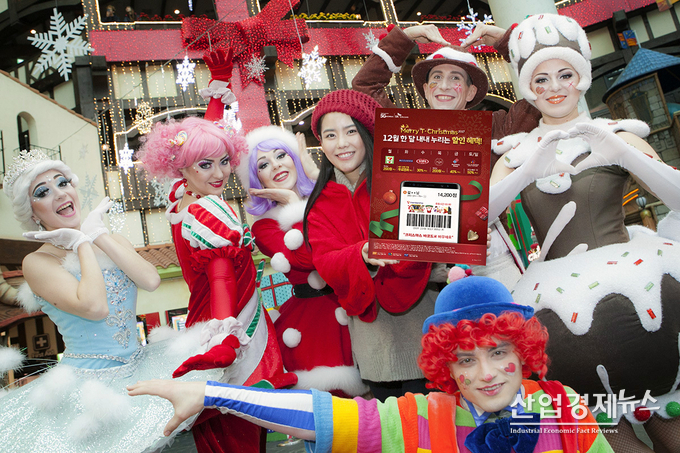 SK텔레콤이 롯데월드, 빕스,파리바게트 등에서 할인 행사를 펼친다. 사진-SK텔레콤 제공