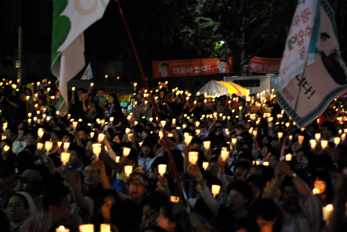 세계적 권위의 에버트 인권상이 우리 촛불 시민들을 올해의 수상자로 선정했다.
