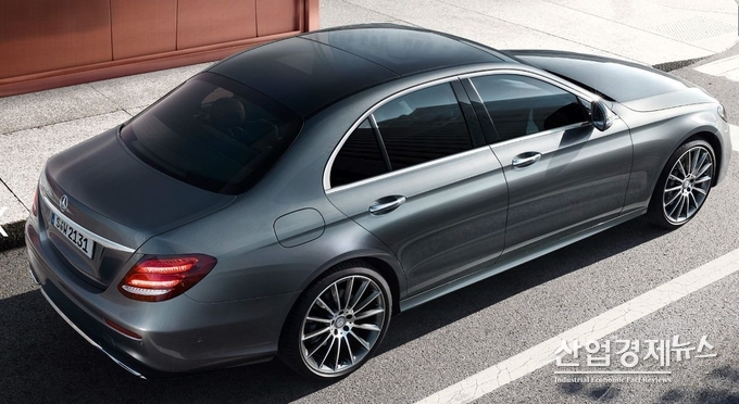 1월 베스트셀링모델 벤츠e클래스. 사진 = 벤츠 홈페이지 캡쳐