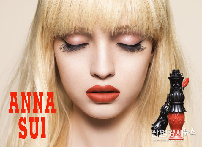 안나수이 코스메틱이 4월을 맞아 새로운 립 컬러를 출시했다. 사진-안나수이 코스메틱