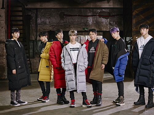 아이콘 멤버 모델 컷...그레고리 사진 제공