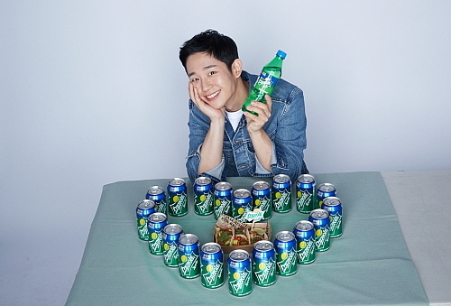 배우 정해인 컷...코카콜라사 제공