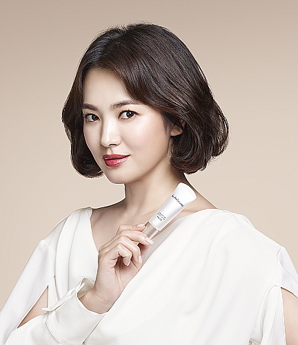 설화수 예빛크림 송혜교 컷...아모레퍼시픽 제공