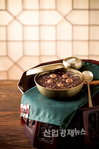 동지팥죽 이미지...본죽&비빔밥 카페 제공