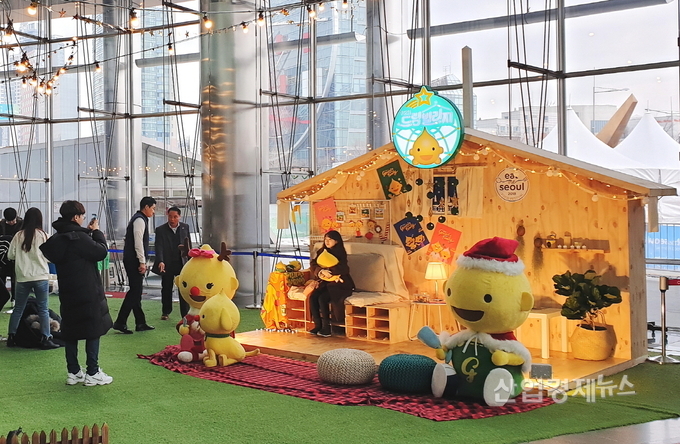 S-OIL이 황금돼지해를 맞아 설치한 '구도일 패밀리 드림빌리지' 사진=S-OIL