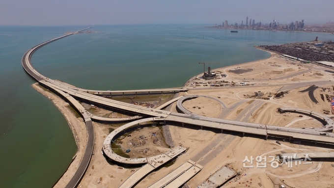 현대건설 쿠웨이트 자베르 코즈웨이 현장 전경. 사진=현대건설 제공