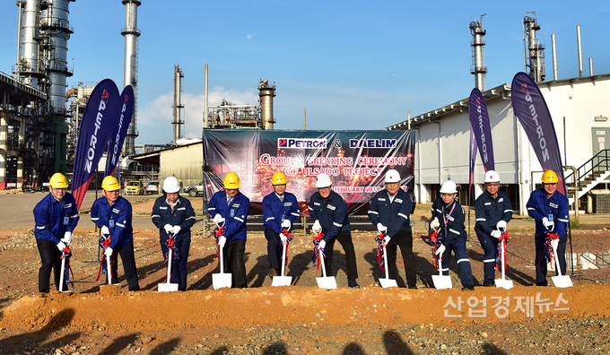 대림산업이 지난 2월 수주한 말레이시아 울사도 정유공장 현장. 사진=대림산업