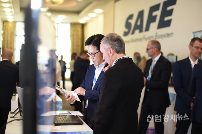 삼성전자가 독일 뮌헨에서 자율주행-전기차용 반도체 파운드리 플랫품을 전시했다. 사진=삼성전자