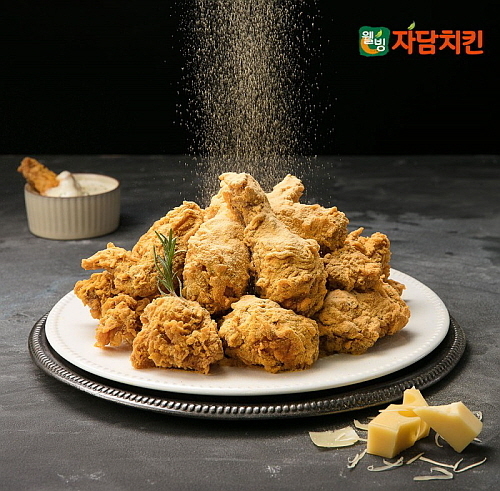 치요링 치킨 이미지 컷...자담치킨 제공