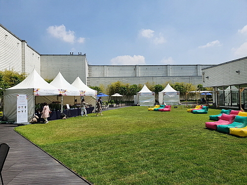 현대백화점 킨텍스점 10충 하늘정원 전경