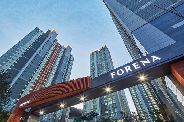 한화건설 프리미엄 브랜드 '포레나'가 런칭 1년 동안 분양한 6개 단지가 완판행진을 벌이고 있다. 사진=한화건설