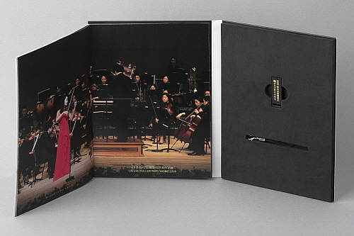 동서커피클래식 USB앨범 이미지 컷...동서식품 제공