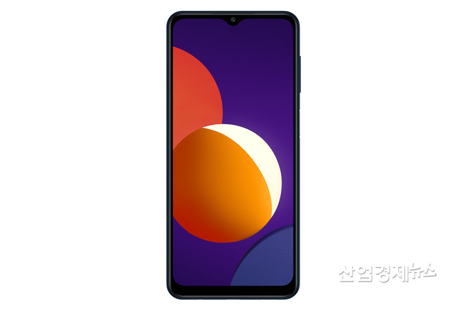 삼성전자가 28일 출시예정인 '갤럭시 M12' 앞면. 사진=삼성전자
