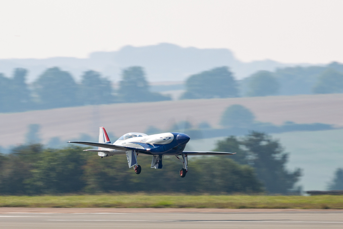완전 전기비행기 '스피릿 오브 이노베이션' 이륙 모습. 사진=롤스로이스
