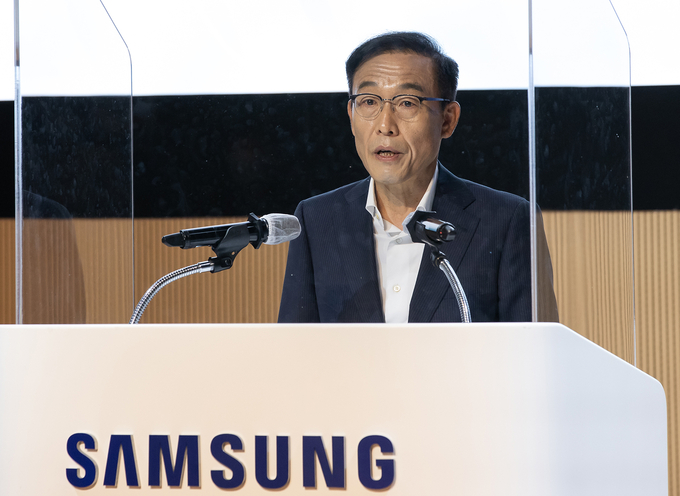 삼성전자 제52주년 창립기념식에서 김기남 대표이사 회장이 기념사를 하고 있다. 사진=삼성전자