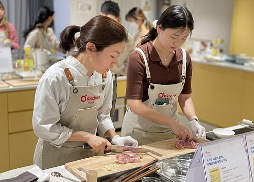 오키친스튜디오 쿠킹 클래스 모습...<사진=오뚜기 제공>