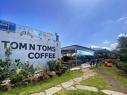 제주 김녕 아쿠아점 전경...<사진=탐앤탐스 제공>