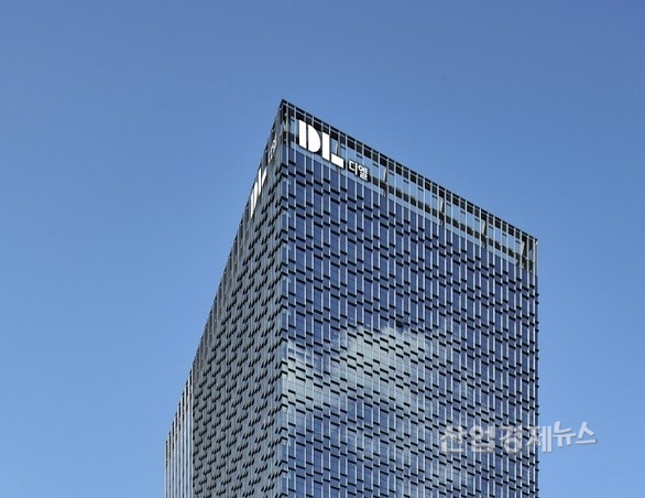 DL이앤씨 돈의문 디타워 본사 사옥