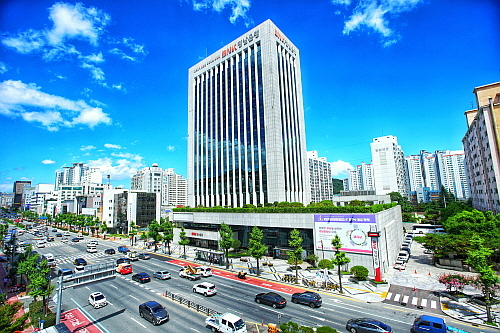 BNK경남은행 본점 모습