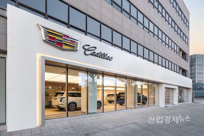 캐딜락 광주전시장 전경. 사진=캐딜락
