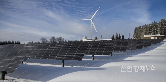 최근 5년간 버려진 전력량은 총 1,791GWh로, 이는 4인 가구 33만1천 세대가 1년간 사용할 수 있는 전력량이다.